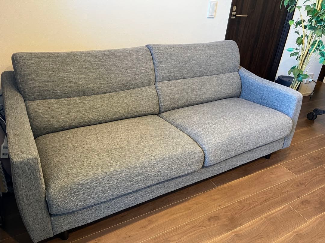 【送料込み】ニトリ 3人掛けソファ オットマン ヘッドレスト×2 クッション付き