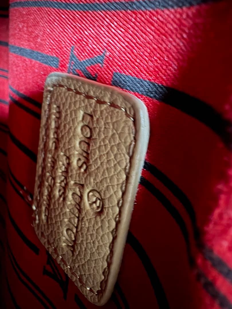 Louis Vuitton ベージュ ショルダーバッグ