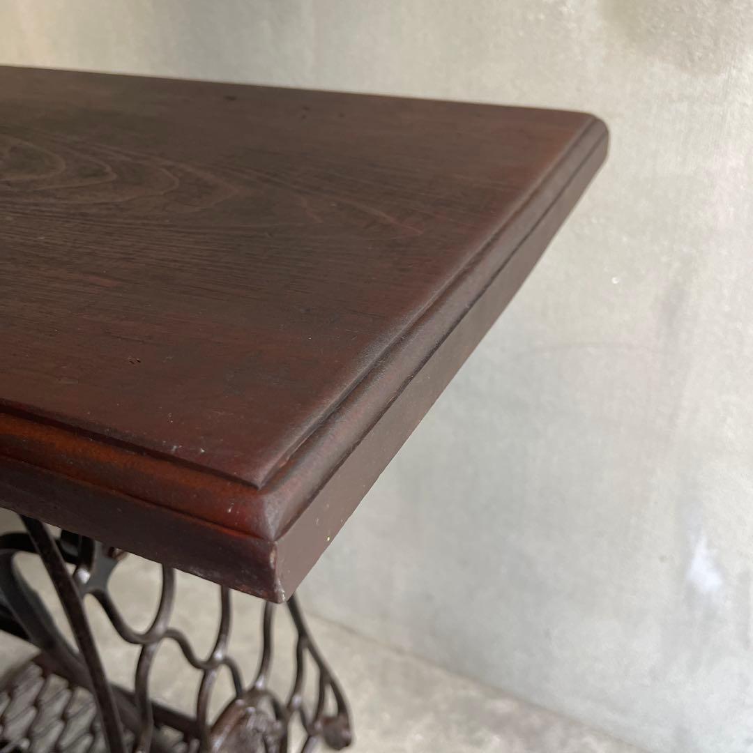 アンティーク　SINGER シンガー網目鉄脚　テーブル 机　鬼目ナット