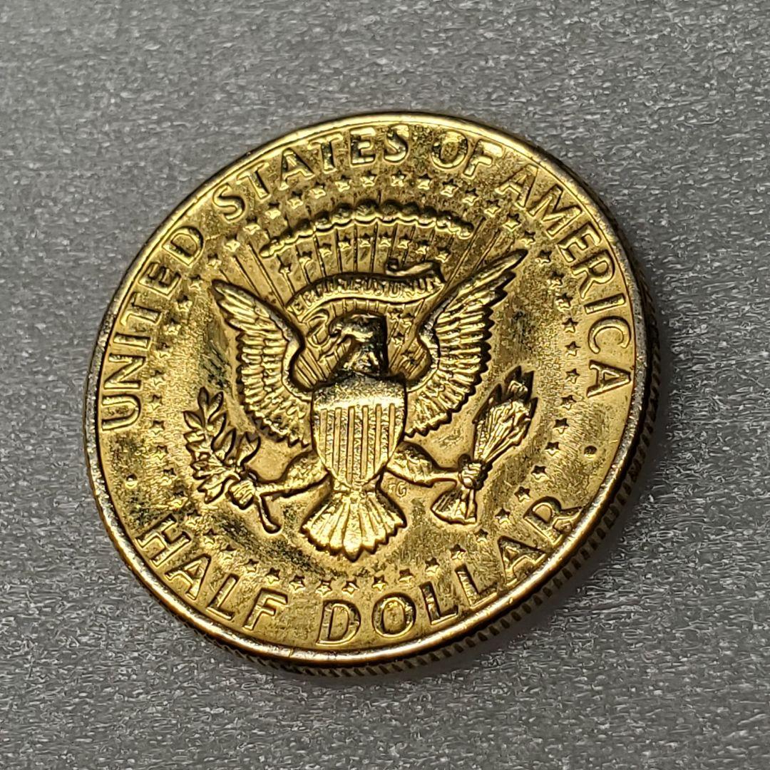 3888.　未使用　金メッキ　1972年 ジョン・F・ケネディ　ハーフドル