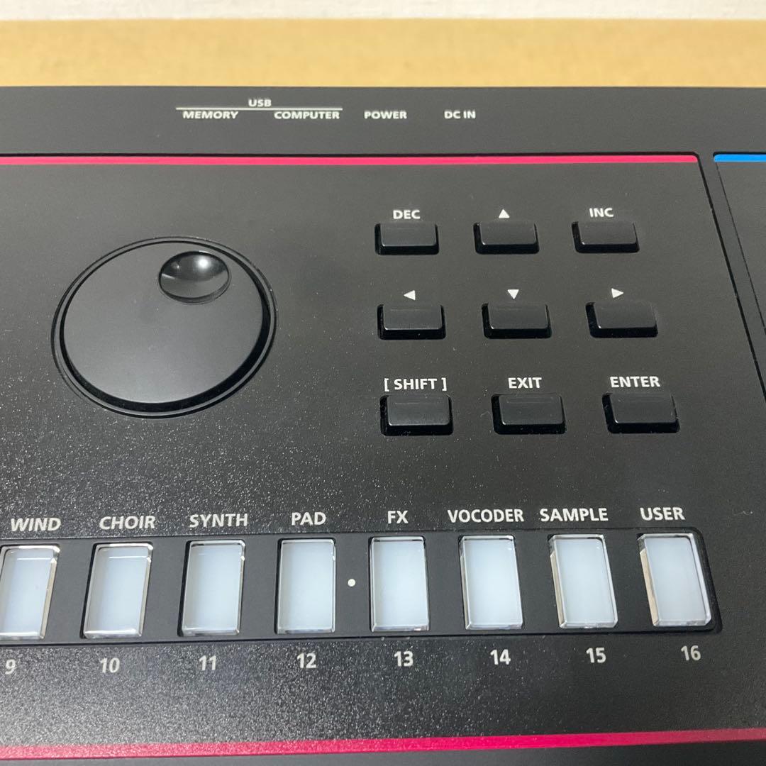 鍵盤楽器 Roland JUNO-D6