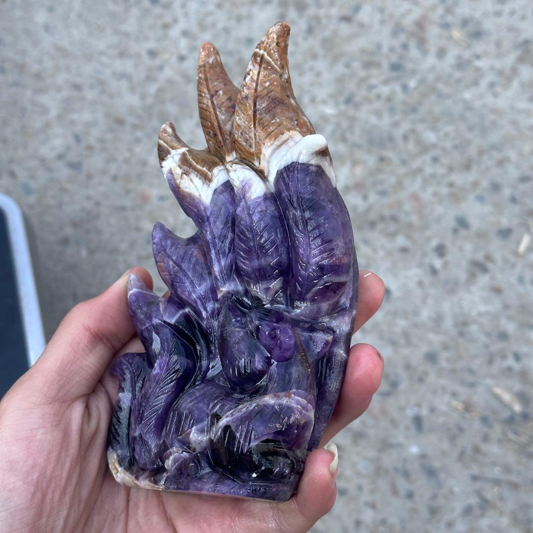 天然石ドリームアメジストの九尾狐　ご購入前に在庫確認必要G.153