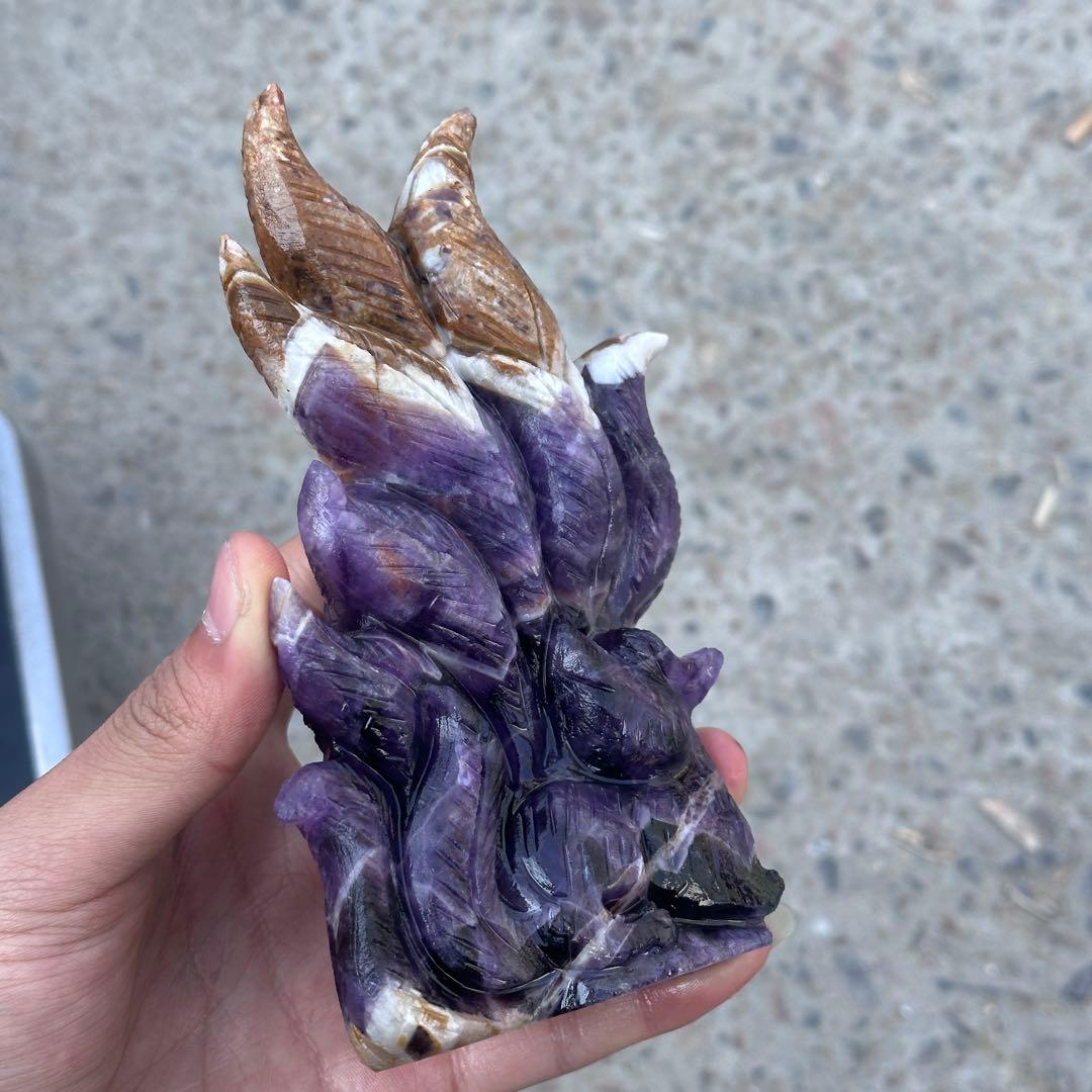 天然石ドリームアメジストの九尾狐　ご購入前に在庫確認必要G.153