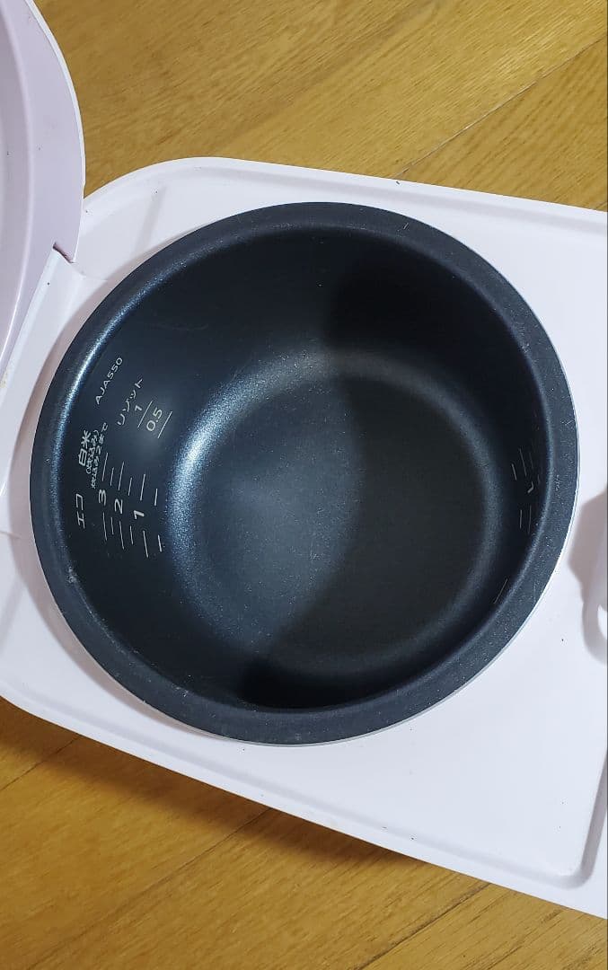 タイガー　 炊飯器　 3合炊き 　&　Panasonic　 Wヘッド　アイロン