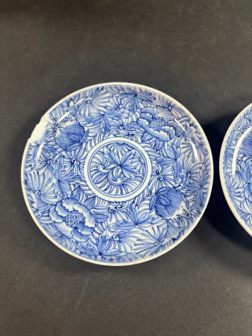 135 伊万里　線描き　花　小皿　古伊万里　鍋島　九谷