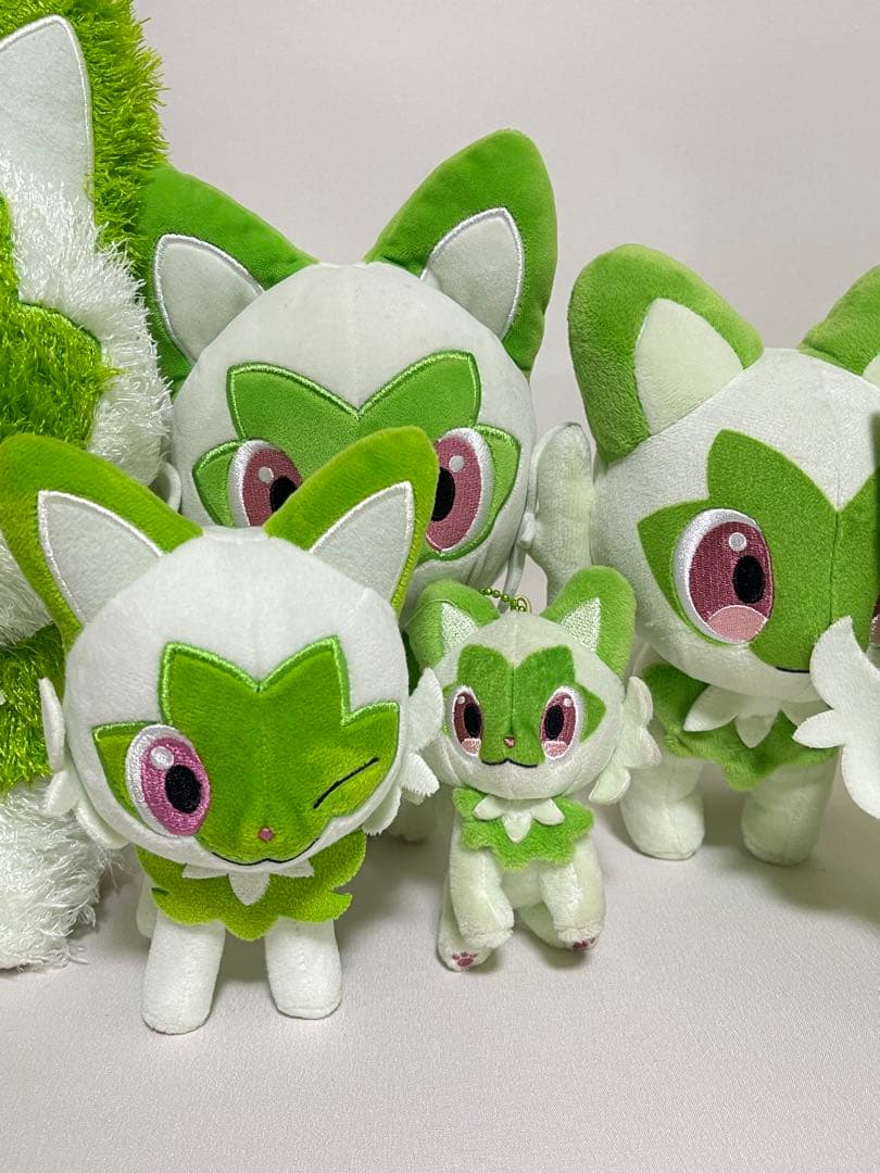 ポケモン　ニャオハ　ぬいぐるみまとめ売り