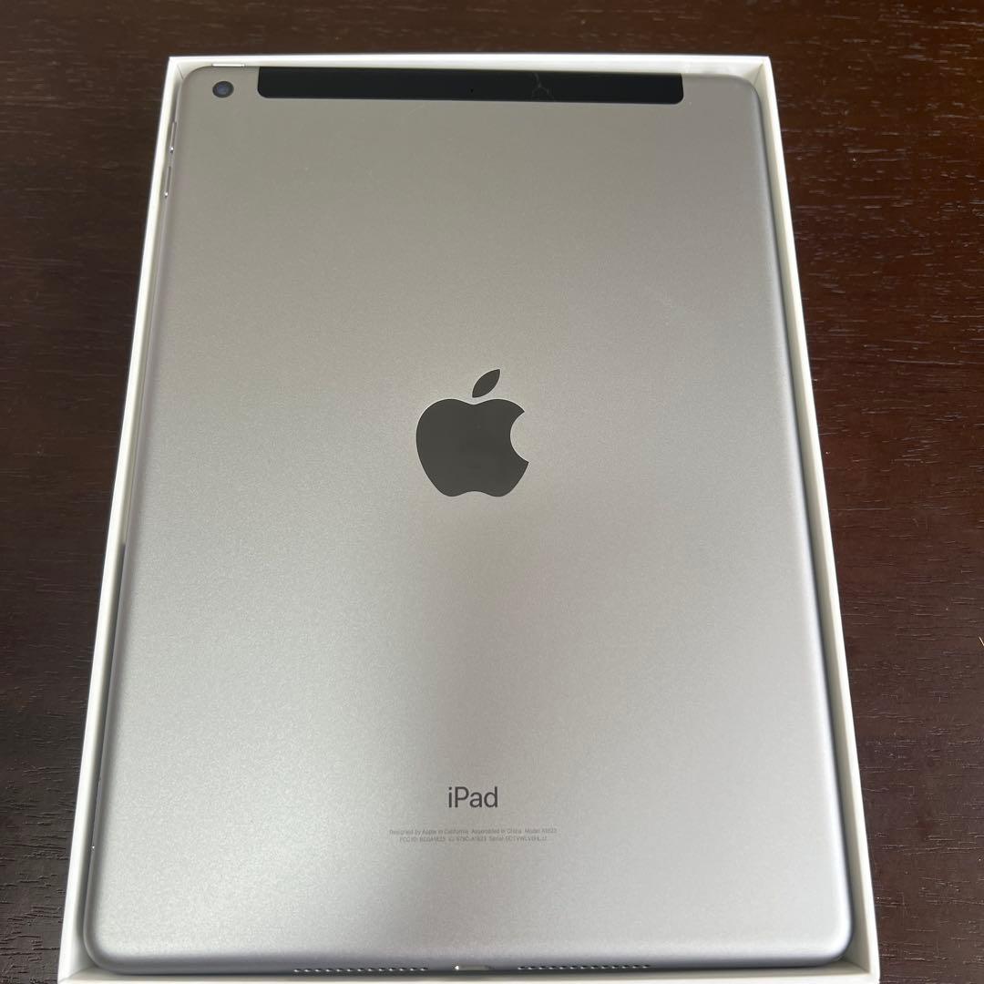 Apple iPad 第5世代　32GB　シルバー 本体