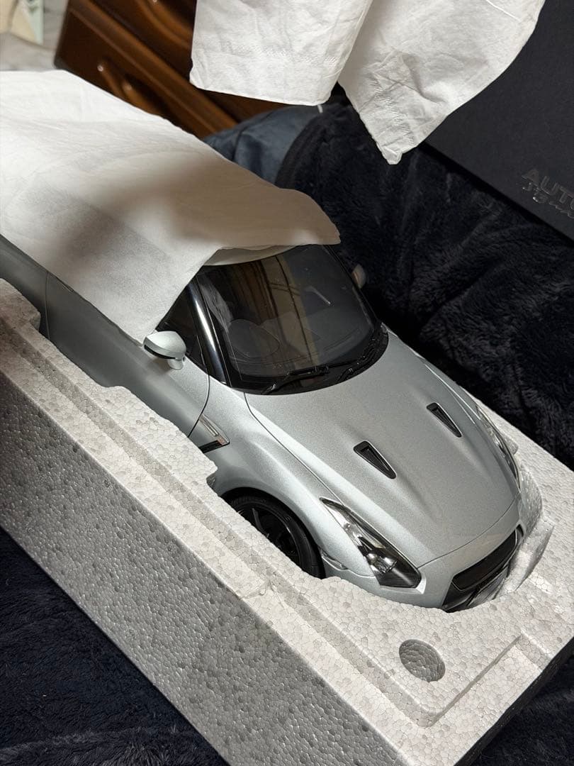 オートアート 日産 GT-R R35 Premium edition