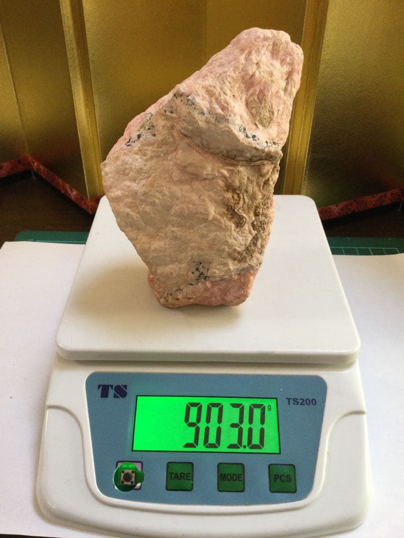 菱マンガンインカローズ原石　インカローズ原石　観賞石