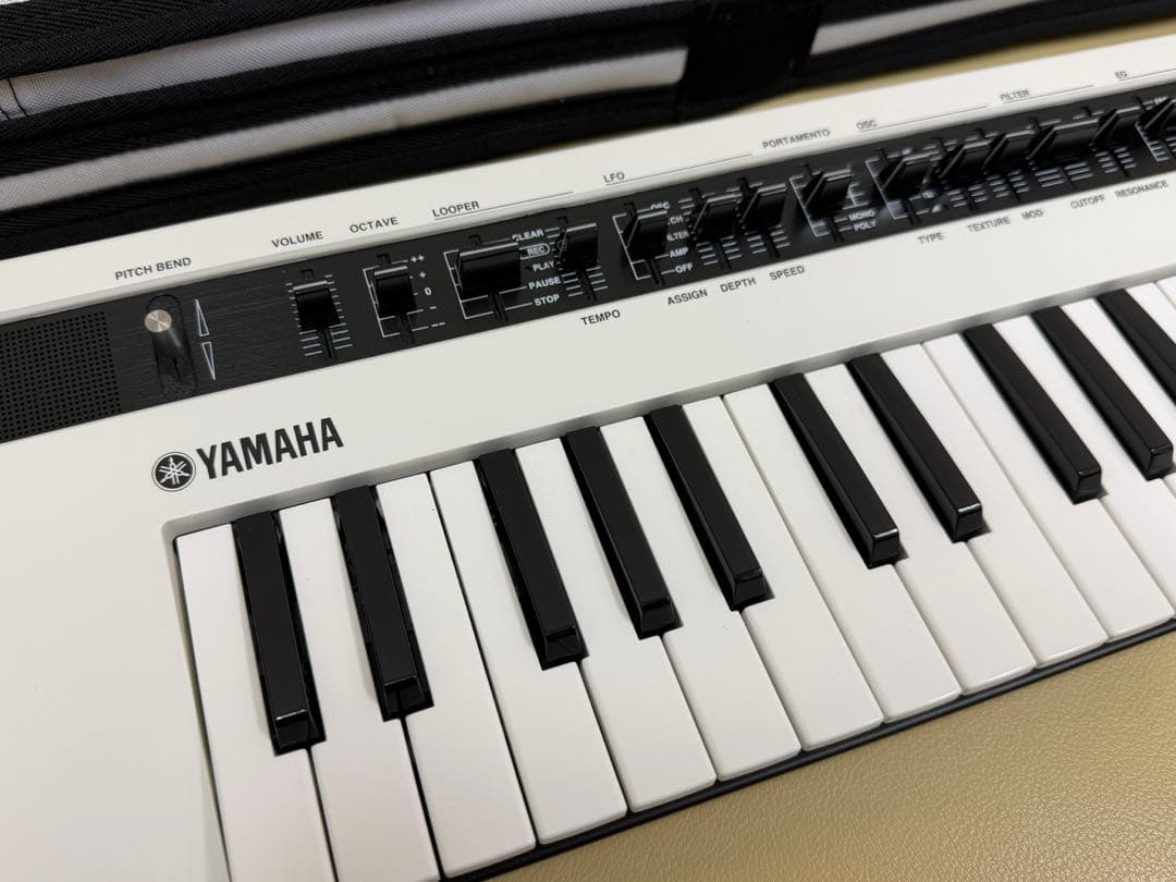 Yamaha reface CS 専用ケース、付属品付き
