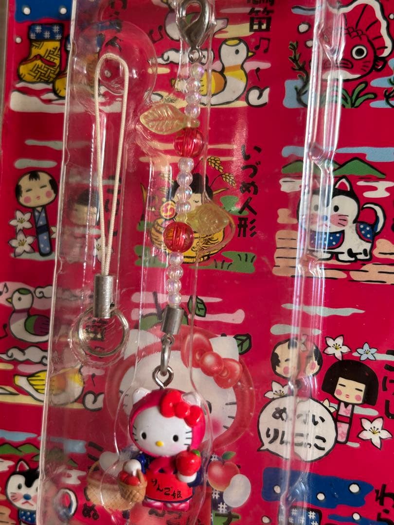 ご当地キティ【みちのくキティ物語】3点セット りんご娘 根付ストラップ 未開封