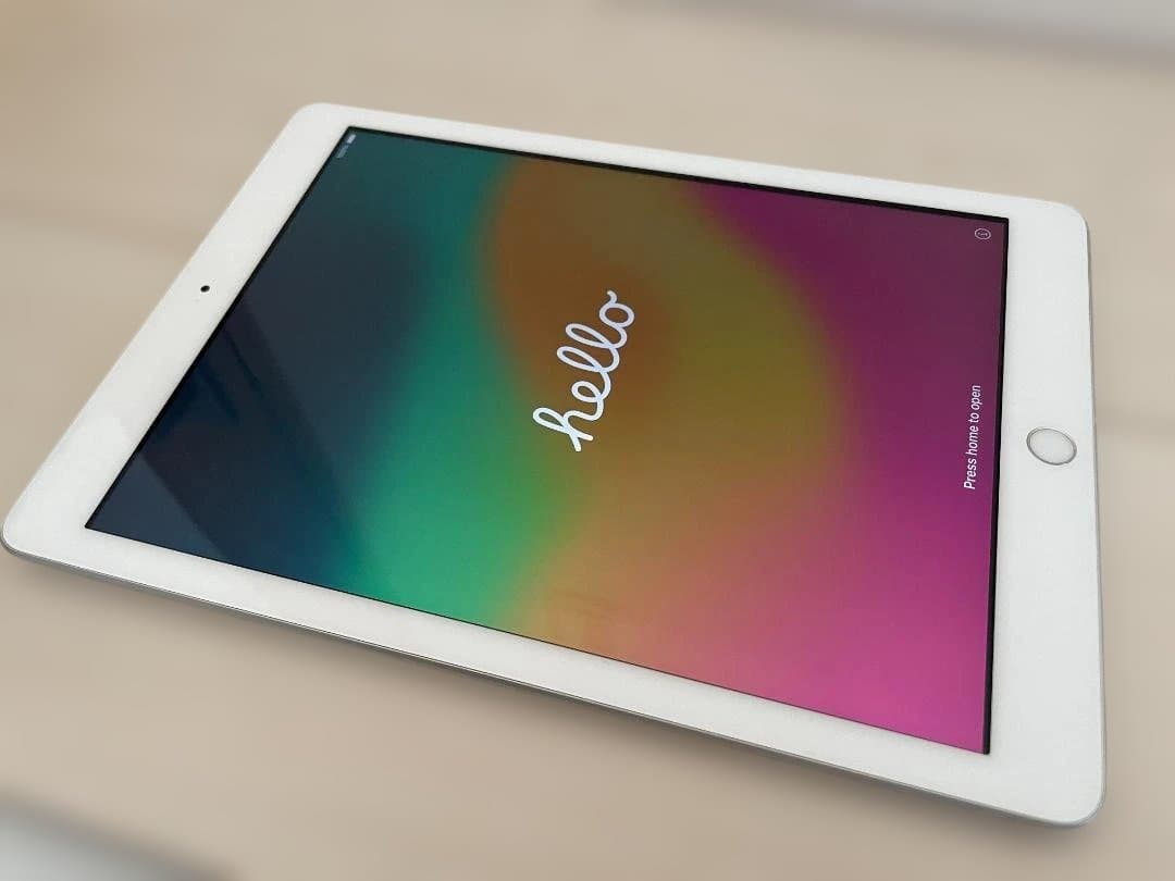 Apple iPad 第6世代 32GB