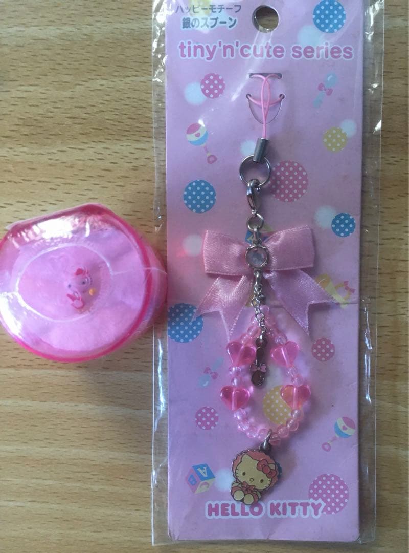 ハローキティ ♥ Babykitty ストラップ 平成レトロ ビーズ レア