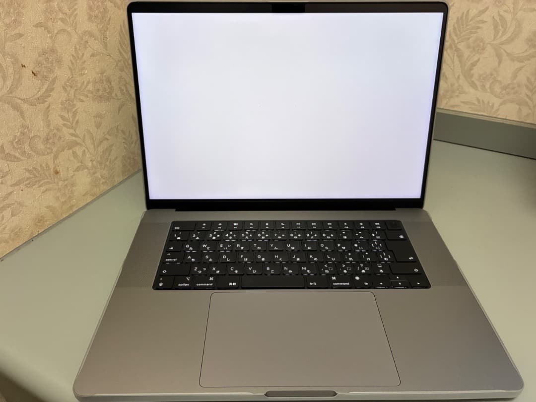 美品・MacBook Pro 16インチ M1Pro 32GB 512GB