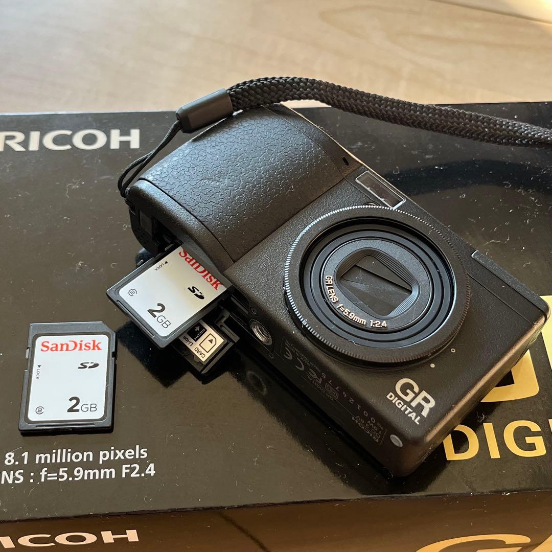 Ricoh GR Digital 初代