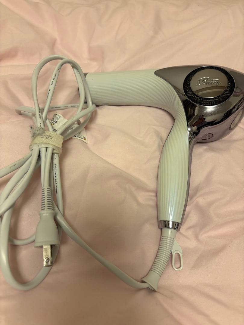 【値下】リファ　エレガントデザイン ヘアドライヤー ホワイト