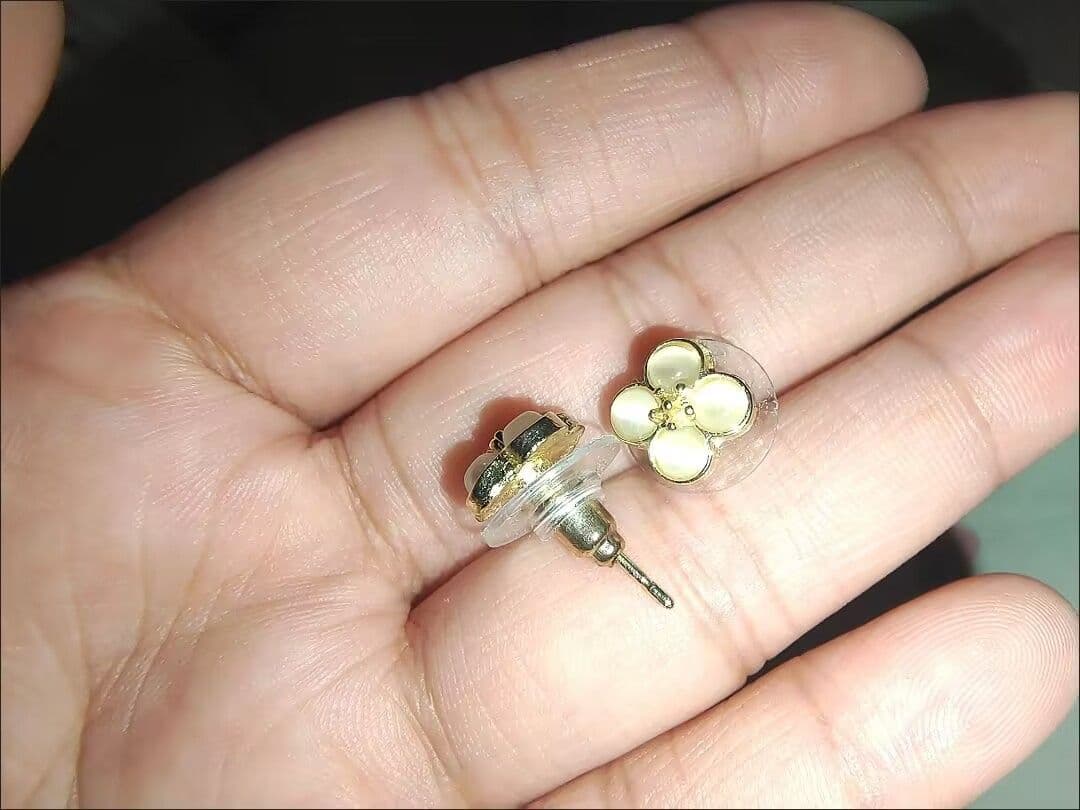 花モチーフ ピアス クリア・イエロー