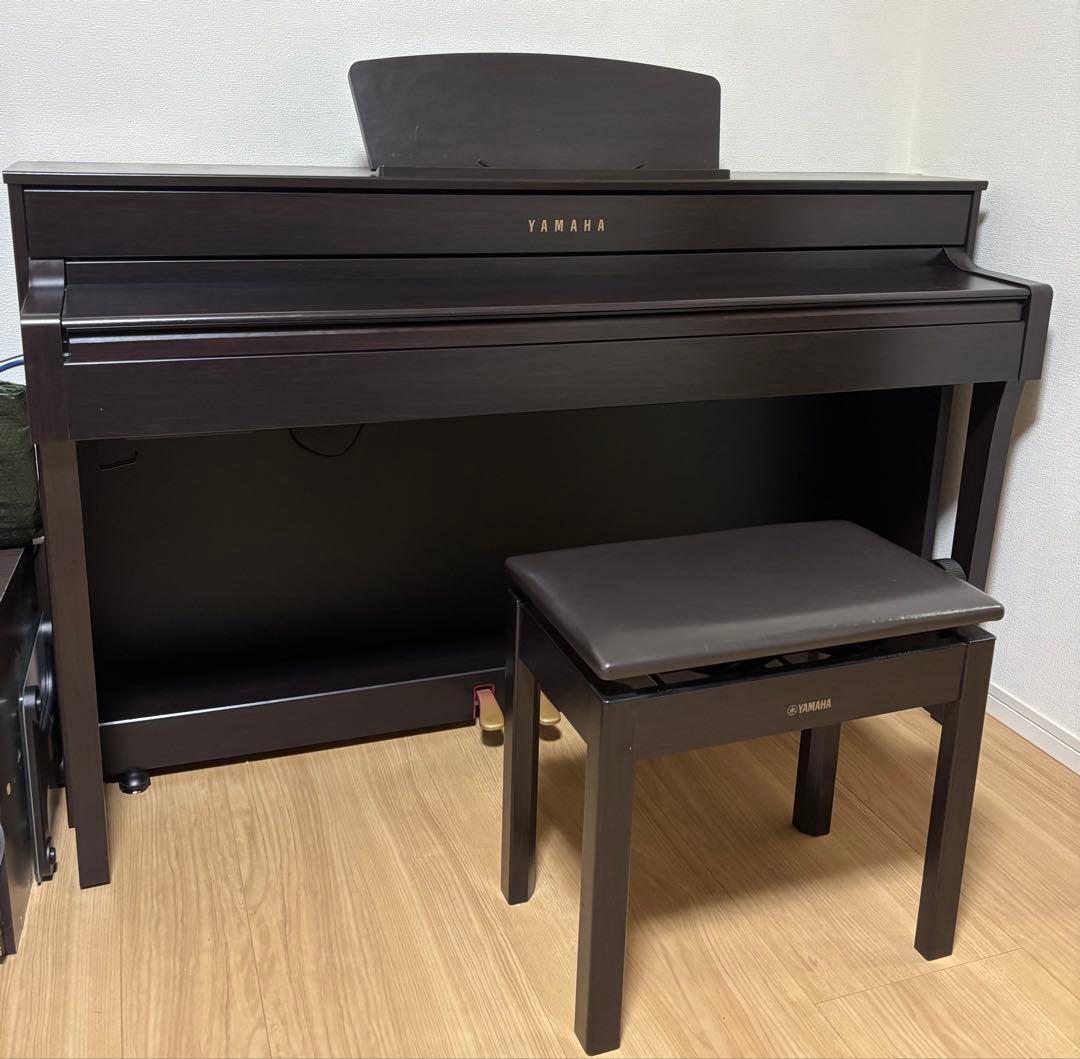 ヤマハ　Yamaha Clavinova 電子ピアノ CLP-635