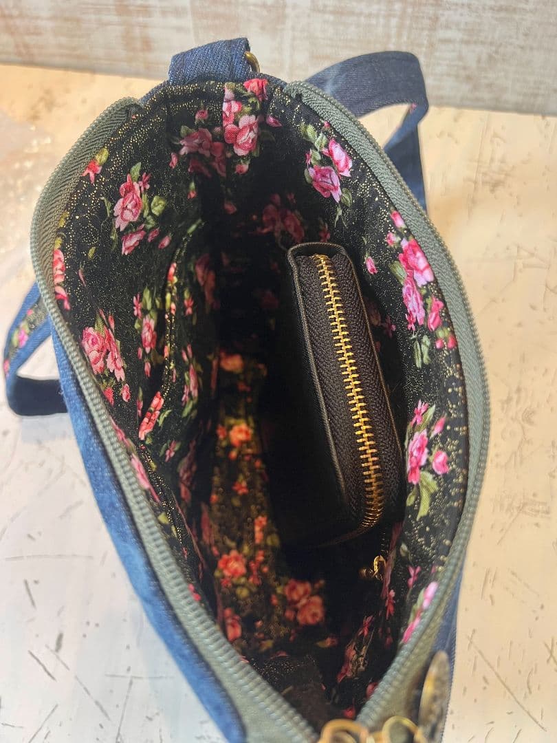 ロラライハリス♡ダークブルーWデニム♡刺繍のショルダーバッグ♡FancyCats