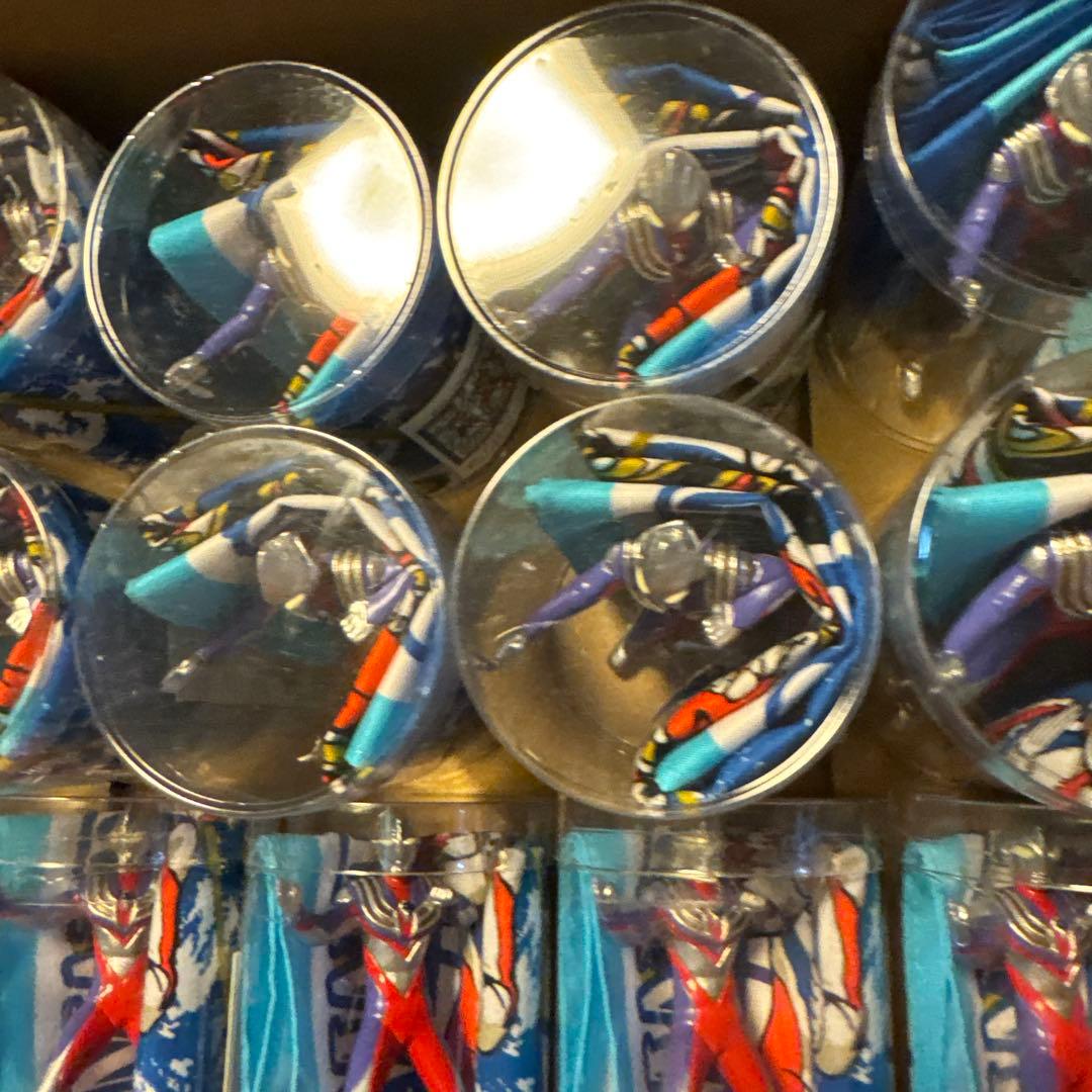 希少⭐︎ウルトラマンダイナ　ハンカチ＆ミニフィギュア 28個　まとめ売り