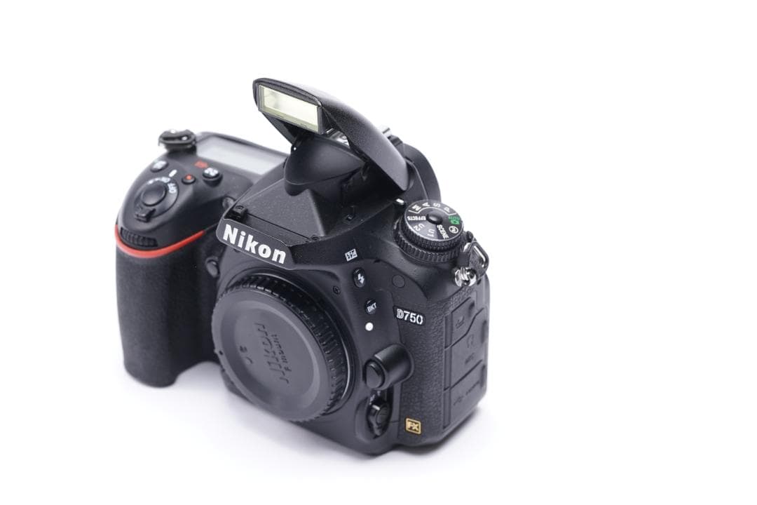 も*ち様 最終価格　Nikon D750 デジタル一眼レフカメラ バッテリーパッ