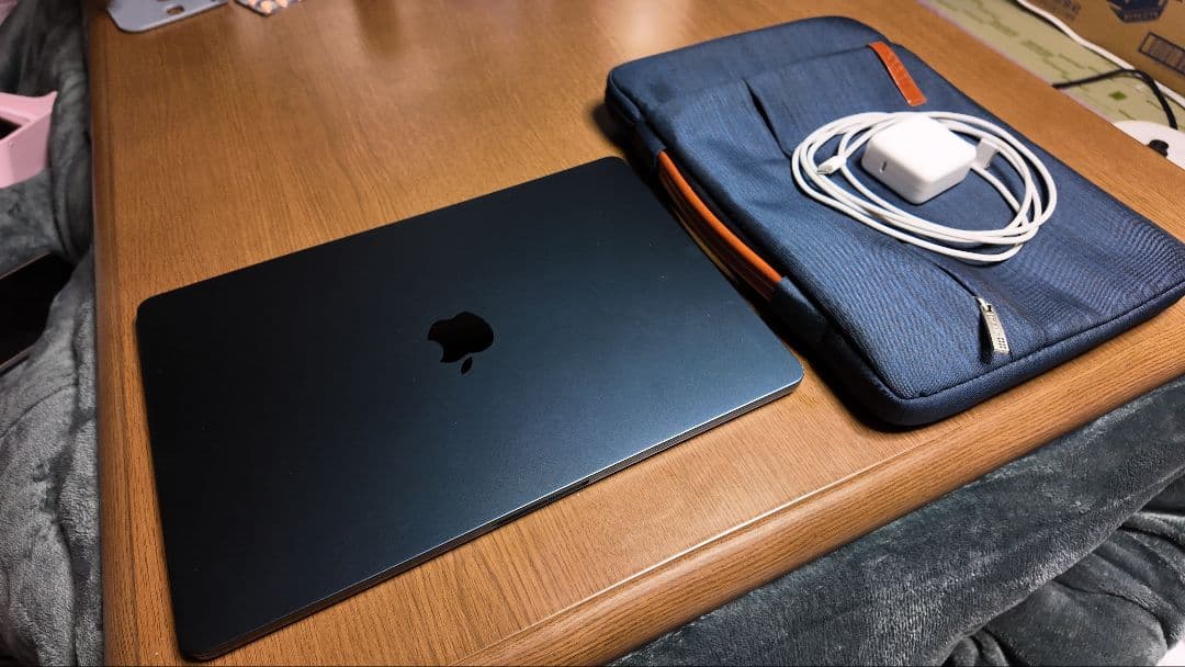 Macbook Air M2(2023) 15インチ 8gb/512gb