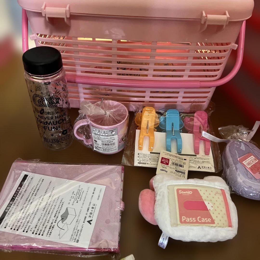 サンリオ⭐︎ハローキティ⭐︎お部屋お片付け＆お出かけルンルン❣️アイテムグッズ18点S