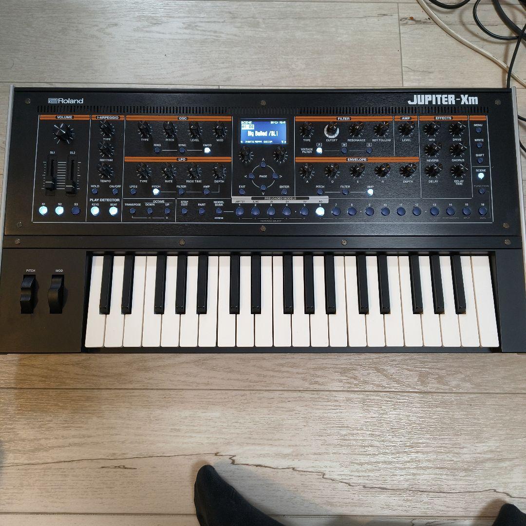 Roland JUPITER-Xm 37鍵シンセサイザー