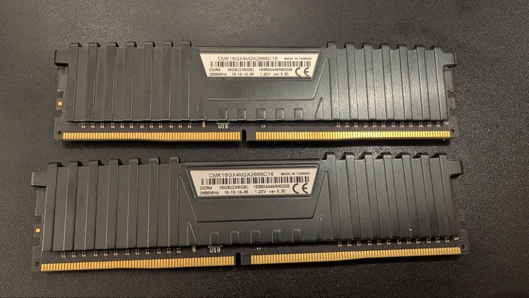 CORSAIR DDR4-2666 デスクトップ用メモリ 16GB(8GB×2)