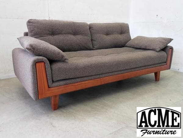展示品■ACMEアクメファニチャー■ウィンダン■3人掛けソファ■35万■フェザー