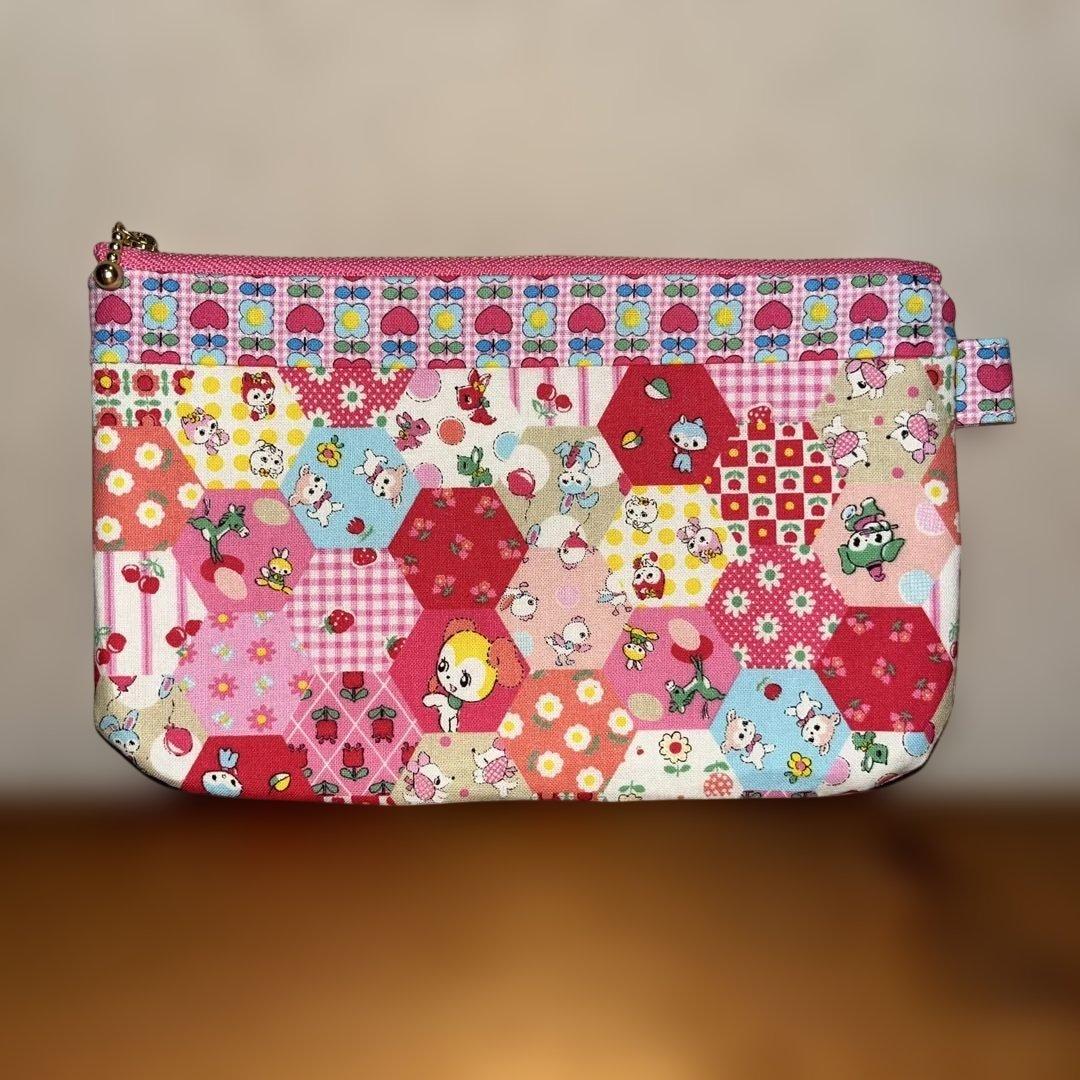 ❣️専用です❣️★425★プチハニー＊ヘキサゴン柄〈ピンク〉20㌢フラットポーチ