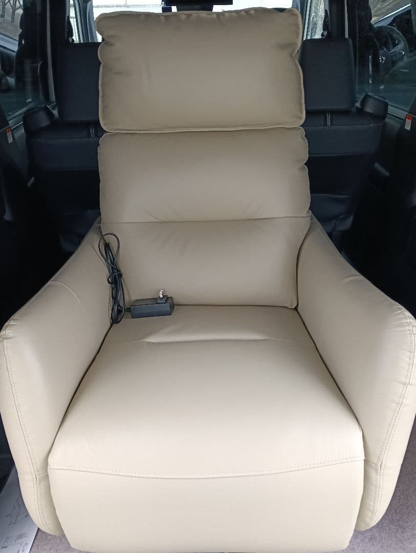 【直接受渡し】ニトリ 電動リクライニングパーソナルチェア LE01 ベージュ