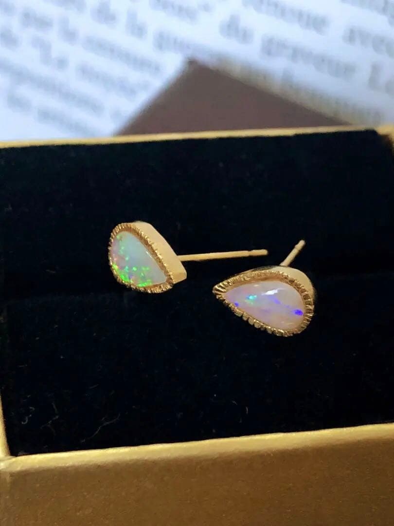 オパール　ドロップピアス