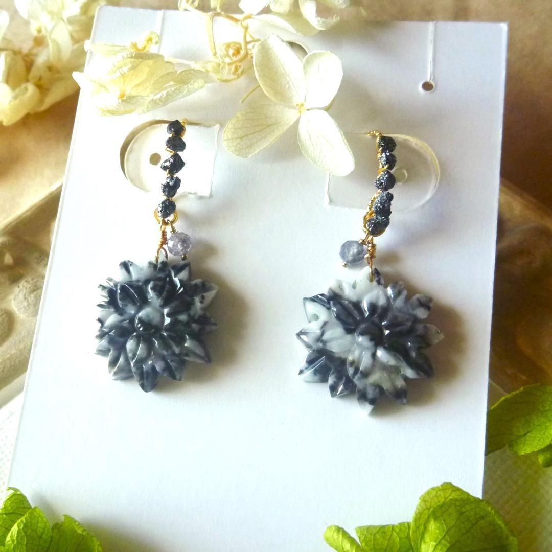 天然石ゼブラジャスパーフラワーカービングとブラックダイヤモンドピアス 14kgf