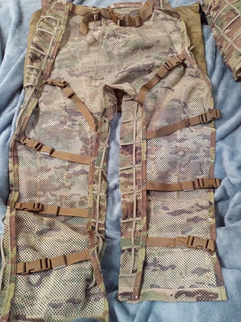 MAMUSI GHILLIE SUIT　マムシギリースーツ