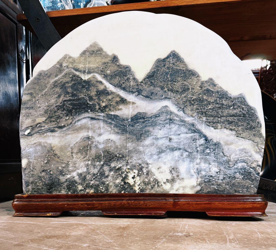 鑑賞石 素晴らしい風景 山の風景 石製置物 木製台座付き