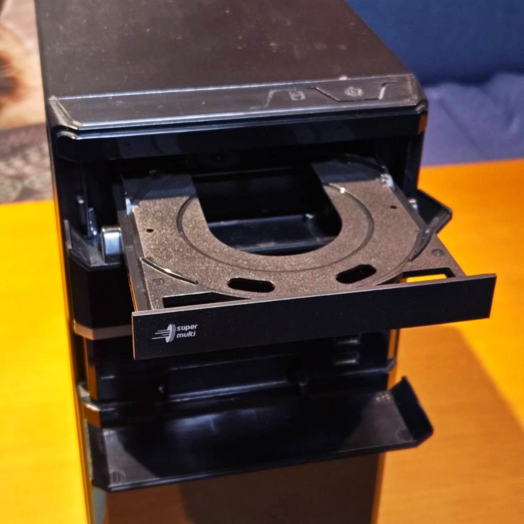 iiyama製ミニタワーPC Corei7＋iiyamaモニター＋KB