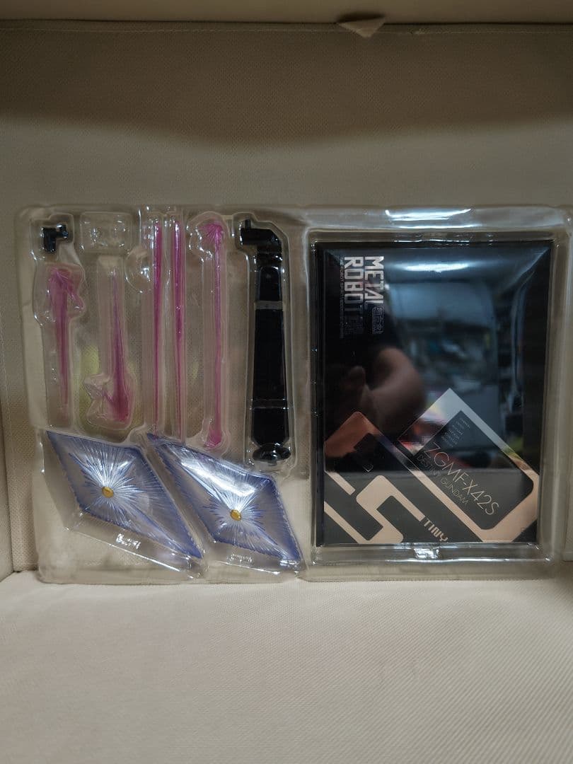 L ROBOT魂 デスティニーガンダム