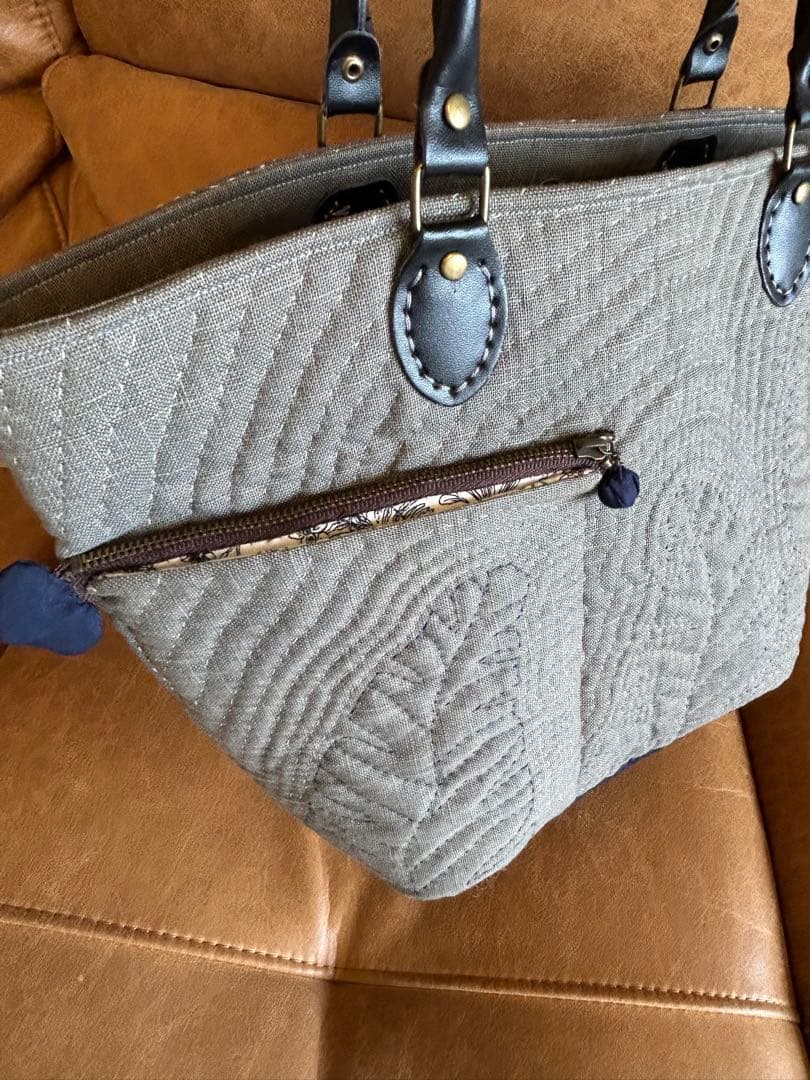 ハンドメイド　パッチワーク　キルトバッグ